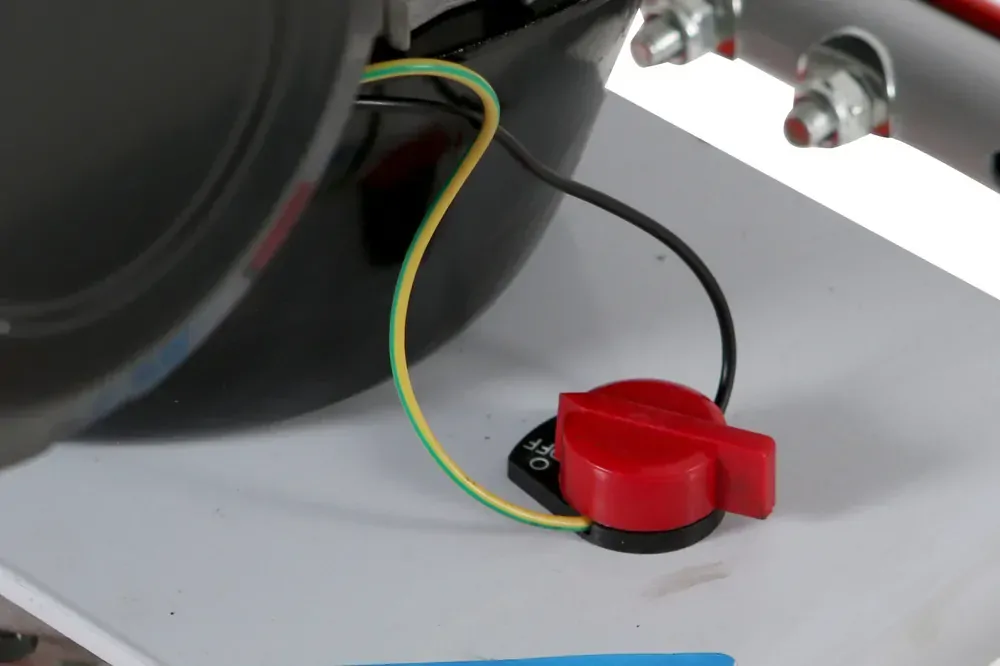 Půdní zemní vrták Vari PV-150 v setu se čtyřmi vrtáky