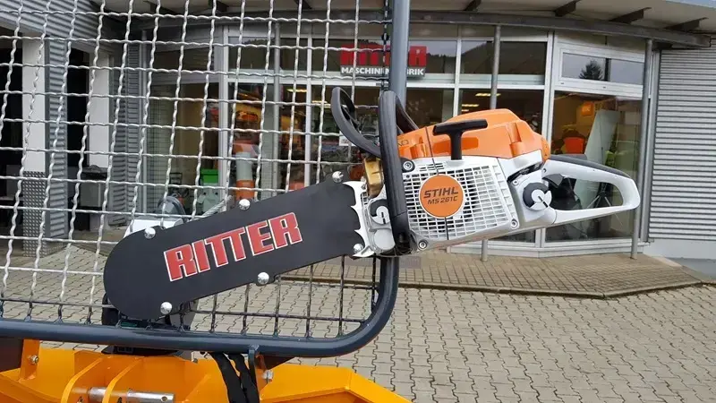 Držák motorové pily Woodyfix WF2 s držákem na sapinu (PR-00769046)