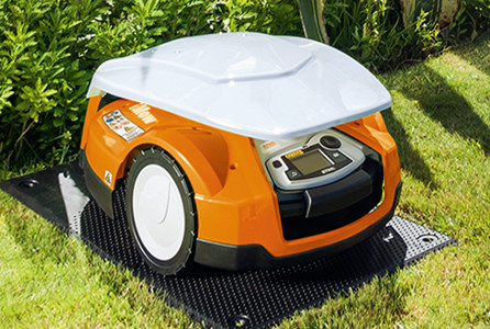 Upevňovací kolíky pro robotické sekačky AFN 075 Stihl (63010071011)