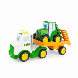 Sada Farmin' Friends s podvalníkem a traktorem se zvuky a světly Tomy (47207)