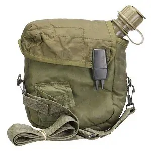 Polní láhev orig. U.S. ARMY - hranatá 1,75l - olivová POUŽITÁ