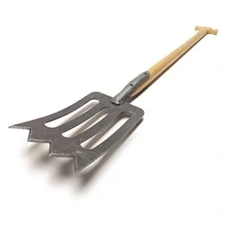 Rýč odlehčený zubatý KRUMPHOLZ, jasanová násada -T 115cm (1381)