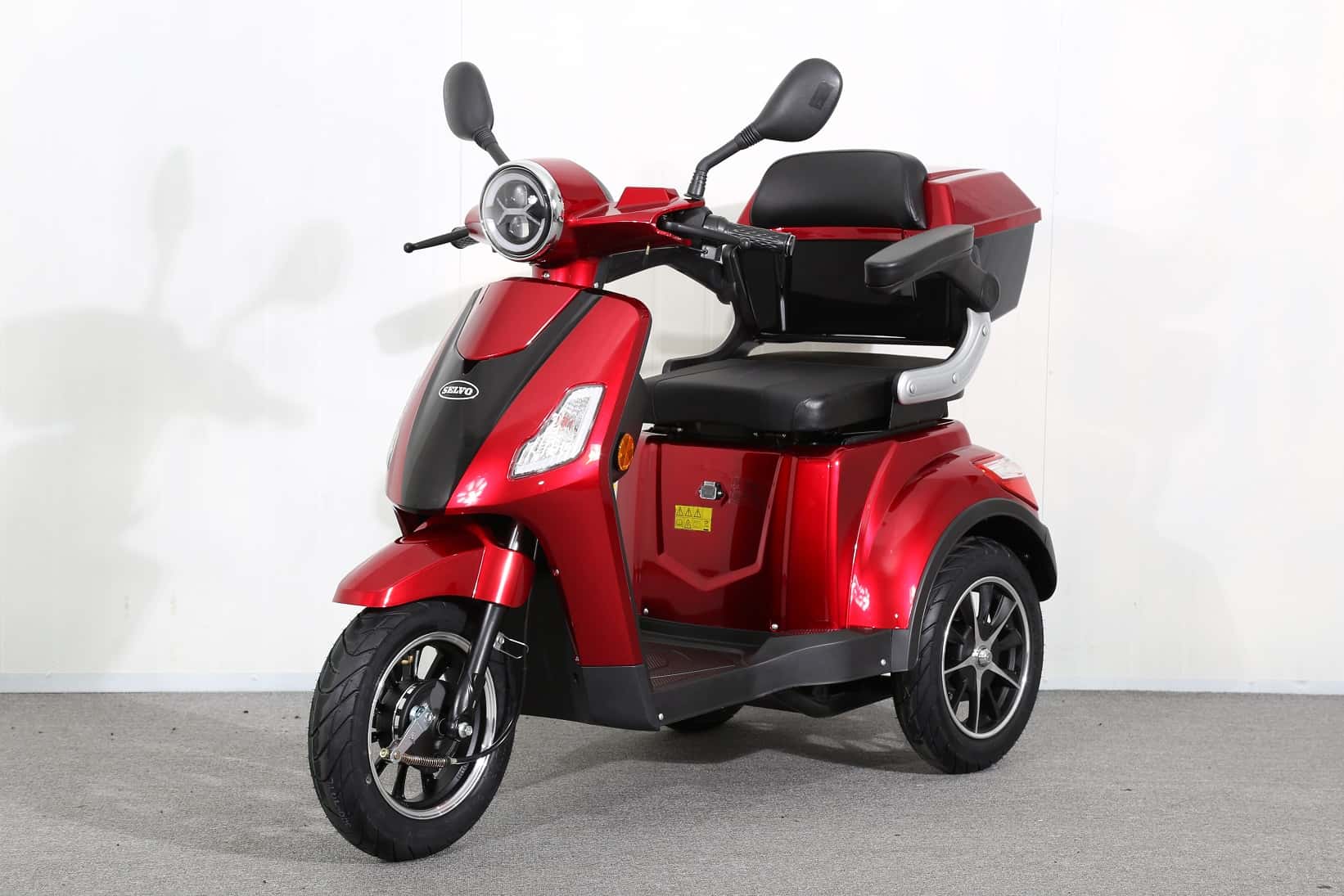 Tříkolový volnočasový elektrický vozík Selvo 31000LI