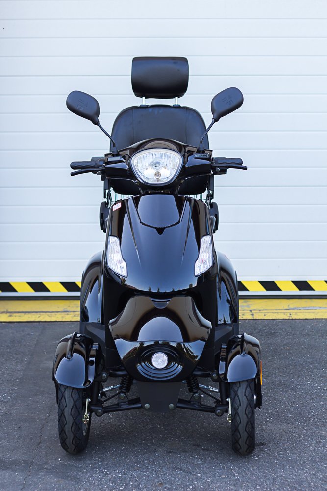 ELEKTRICKÝ ČTYŘKOLOVÝ SKÚTR 4GO 