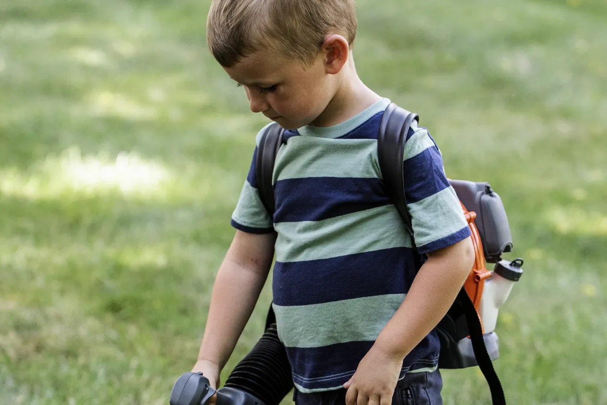 Dětský foukač zádový Husqvarna 345BT (bublifuk)