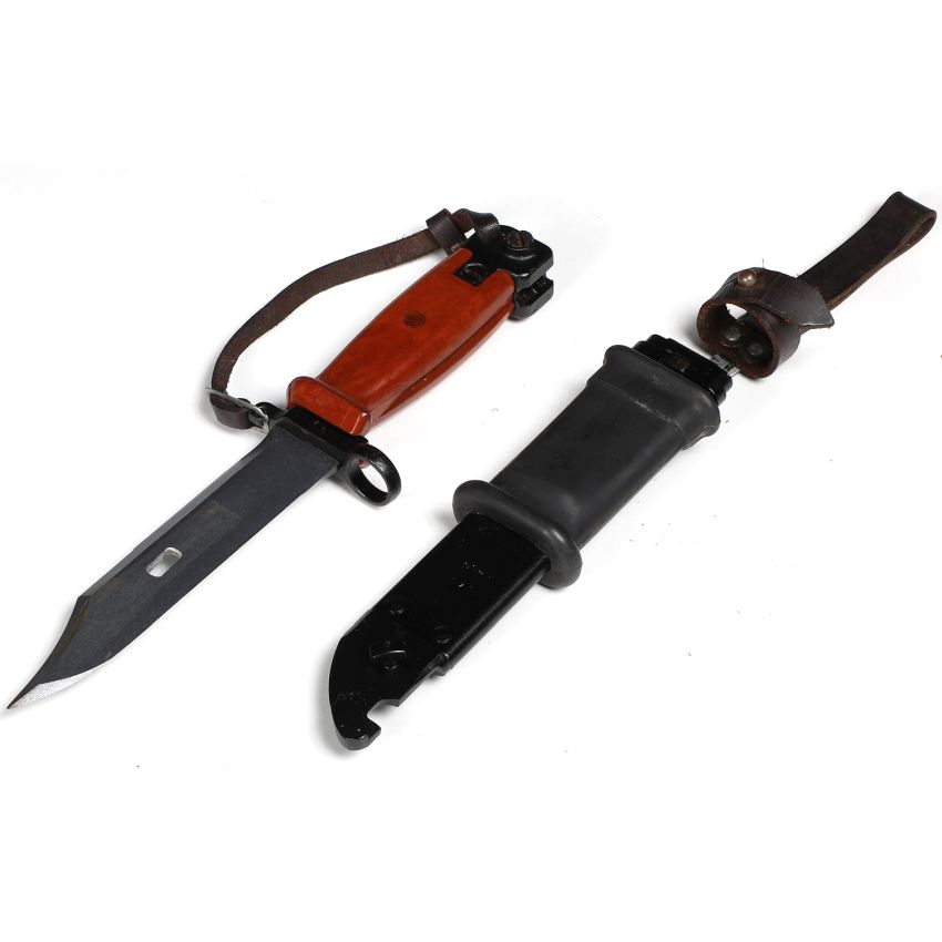 Bajonet orig. AKM Polsko 6H4 Použítý