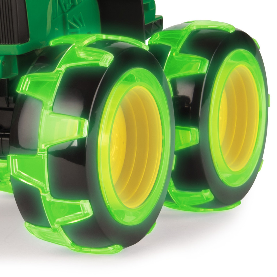 Kombajn John Deere Monster s velkými svítícími pneumatikami Tomy (46434)