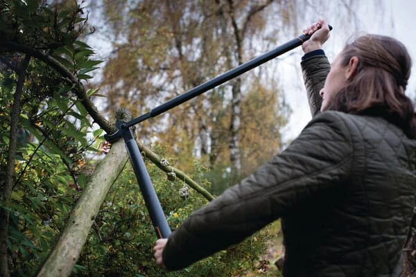 Nůžky na silné větve SingleStep™, jednočepelové (L), L39 Fiskars (1001430)