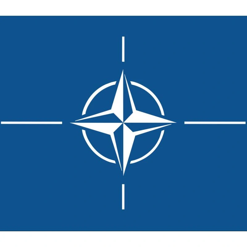 Síťka na vojenskou přilbu NATO