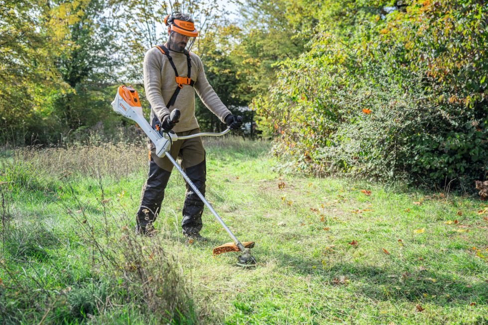 STIHL FSA 200 SET (AL301 + 2xAP300 S)