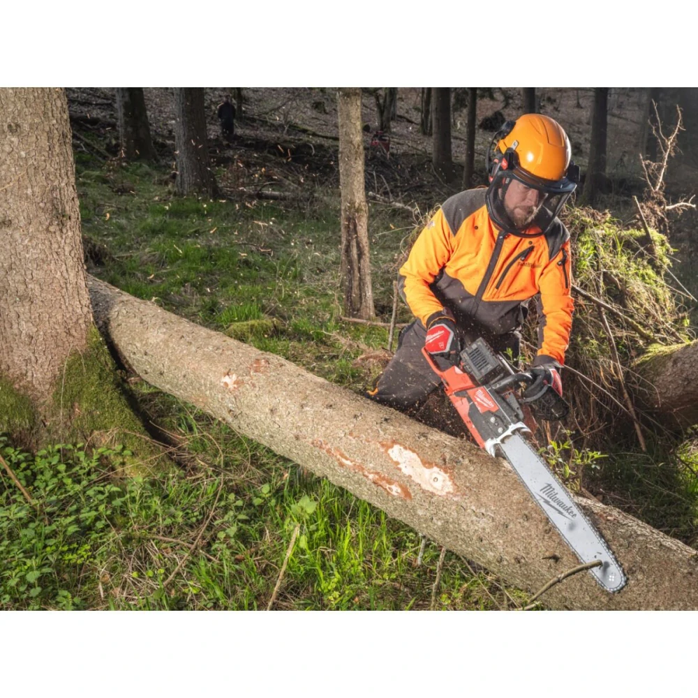 Milwaukee ARMORTEX™ dřevorubecké protipořezové rukavice L