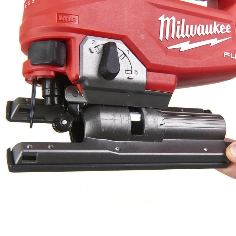 Milwaukee M18 FJS-502X FUEL přímočará pila 2× 5 Ah