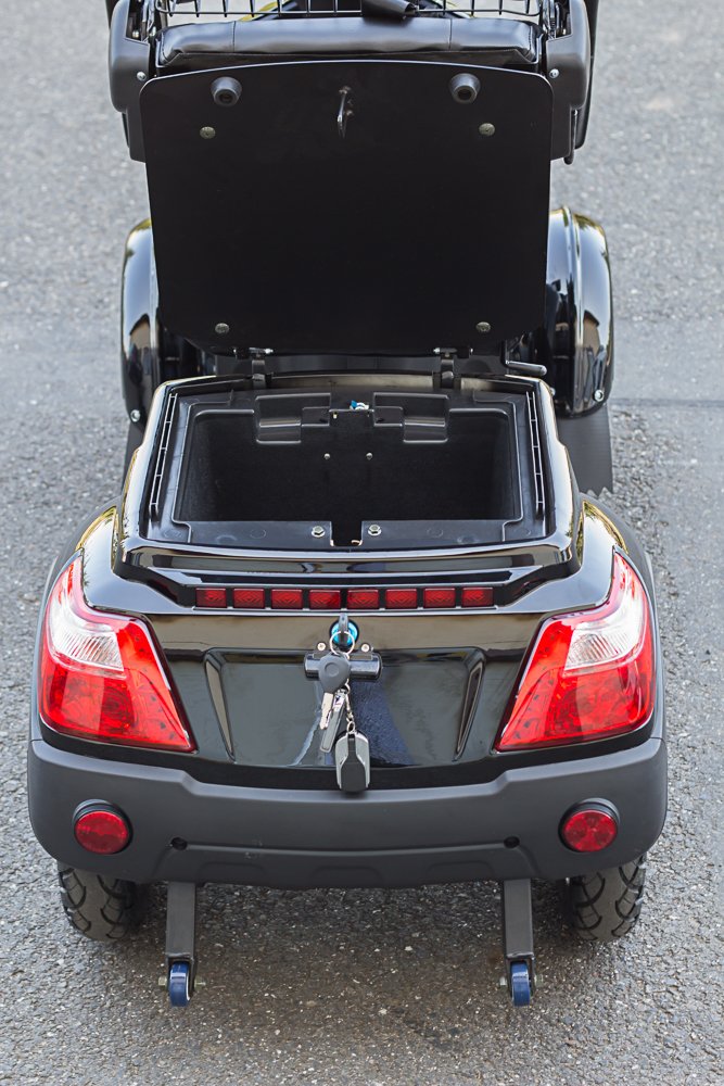 ELEKTRICKÝ ČTYŘKOLOVÝ SKÚTR 4GO 