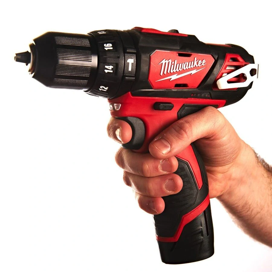 Milwaukee M12 BPD-202C M12™ kompaktní příklepová vrtačka