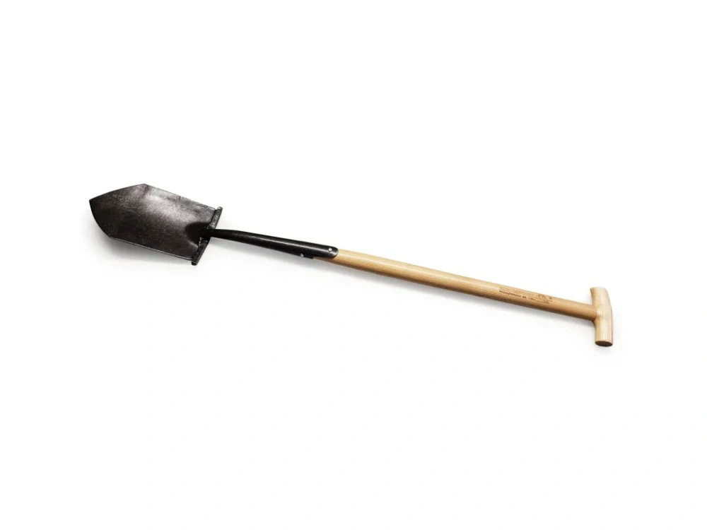 Rýč kovaný špičatý s nášlapem KRUMPHOLZ, Anglický typ, jasanová násada -T 115cm (1770)