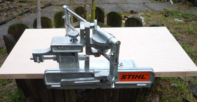 Ostřící přípravek pilových řetězů, FG2, STIHL (56040007501)