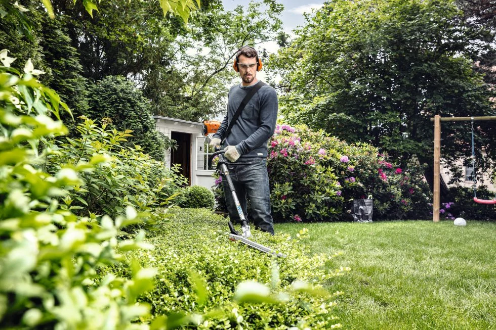 Prodloužené zahradní nůžky Stihl HL-KM 145° (42437405003)