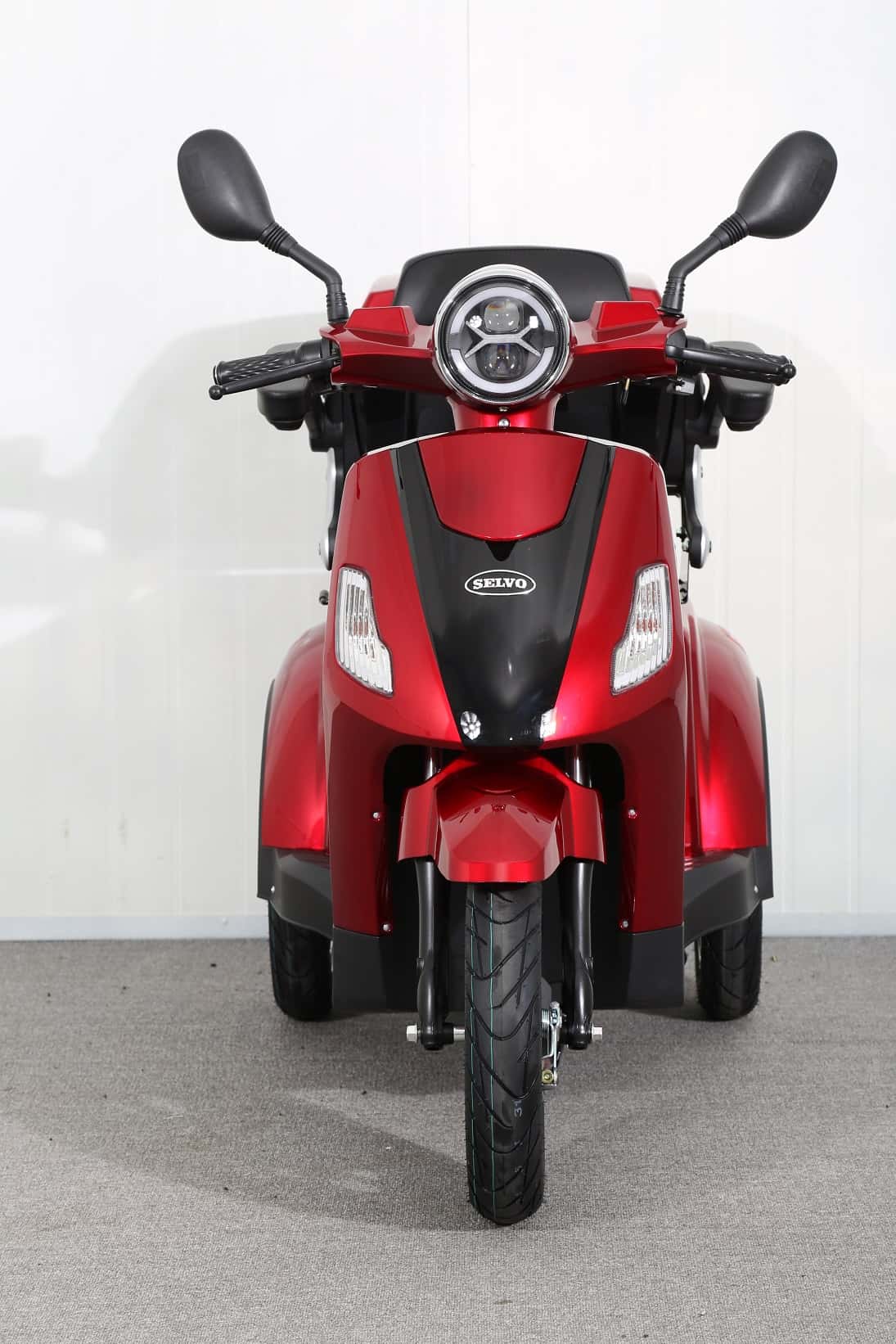 Tříkolový volnočasový elektrický vozík Selvo 31000LI