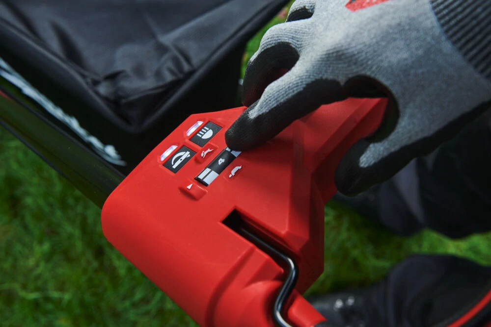 Sekačka s pojezdem Milwaukee M18F2LM46 (4933492010)