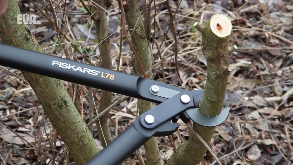 Nůžky na silné větve PowerGear™ převodové, háková hlava (L) L78 Fiskars (1000584)