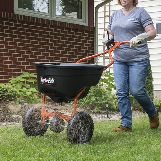 Rozmetadlo ruční Agri-Fab 60 l (KP-450614)