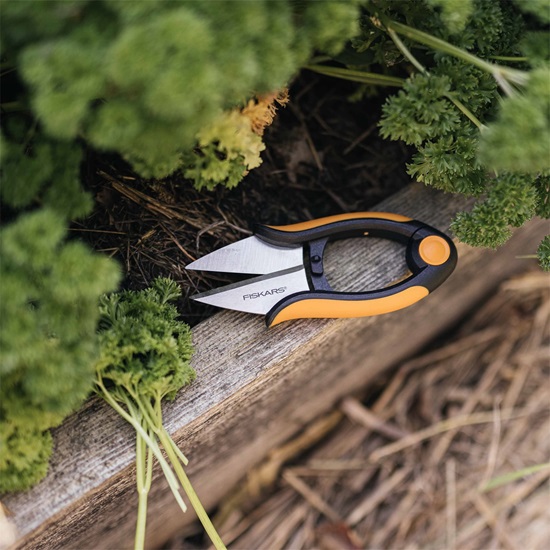 Dvoubřité nůžky na bylinky Fiskars Solid™ SP220 (1063326)