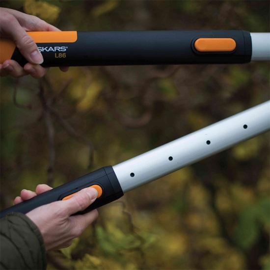 Nůžky na živý plot Fiskars SmartFit™ teleskopické HS86 (1013565)