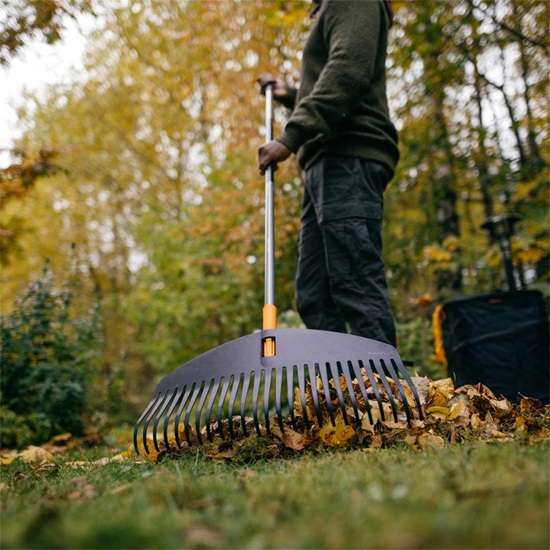 Hrábě na listí Fiskars Ergonomic™ (1076976)