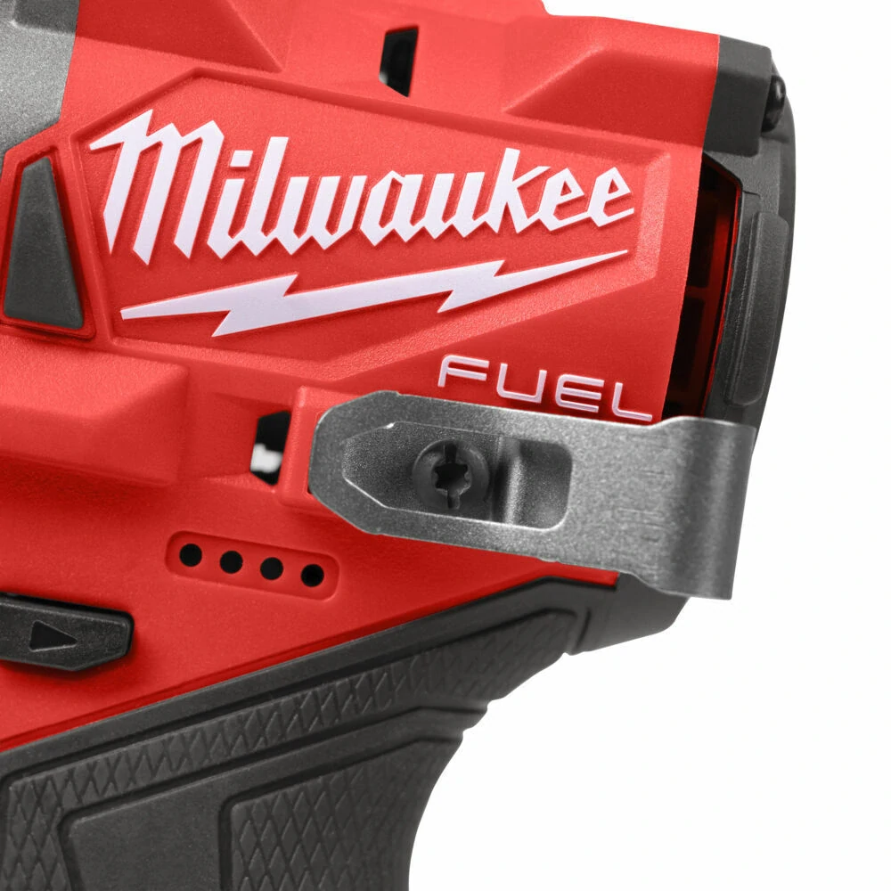 Milwaukee M12FID2-202X FUEL™ 1/4" Hex aku rázový utahovák 2× 2,0 Ah