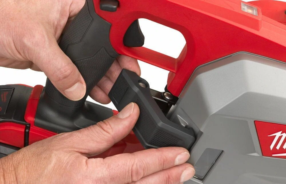 Milwaukee M18 FMCS66-0C FUEL pila na kov 203 mm