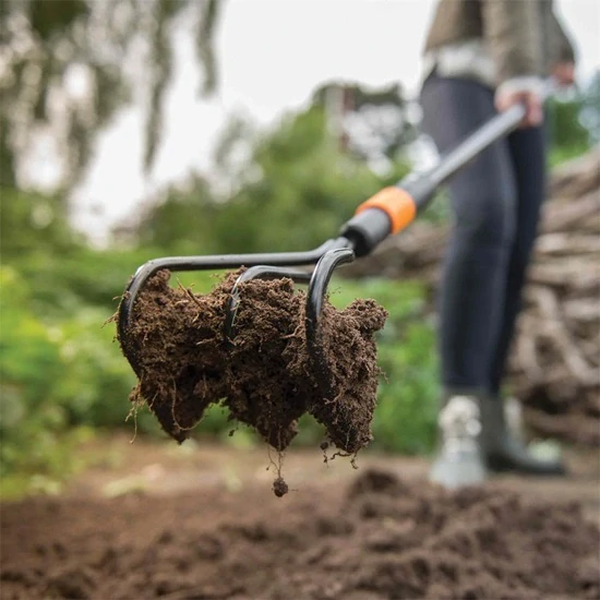 Kultivátor Fiskars QuikFit™ klasický (1000680)