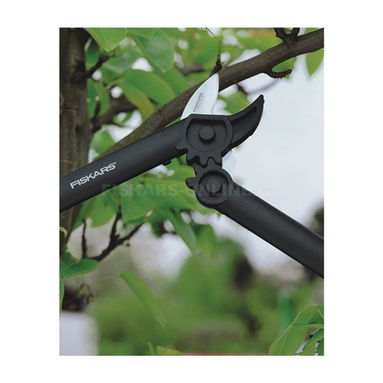 Nůžky na silné větve Fiskars PowerGear™ převodové, jednočepelové (S) L31 (1000581)
