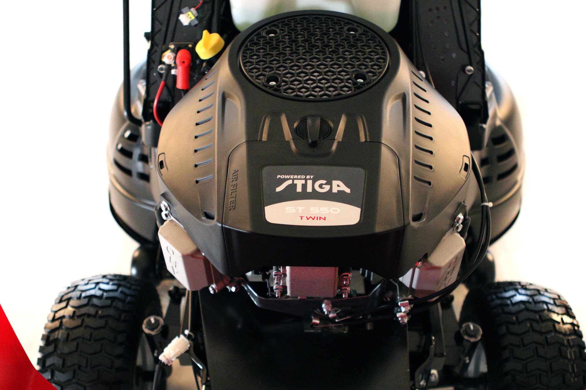 Travní traktor Vari RL 102 H