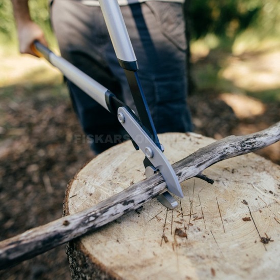 Nůžky na silné větve PowerGear™ X jednočepelové (L) LX99 Fiskars (1020189)