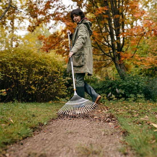 Vějířové hrábě na listí Fiskars Ergonomic™ (1076977)