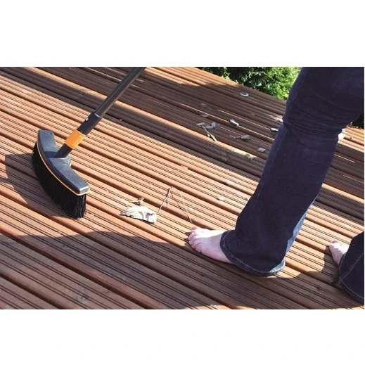 Koště Fiskars QuikFit™ na terasy (1001416)