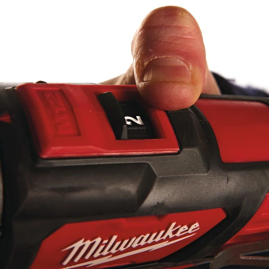 Milwaukee M12 BPD-402C M12™ kompaktní příklepová vrtačka