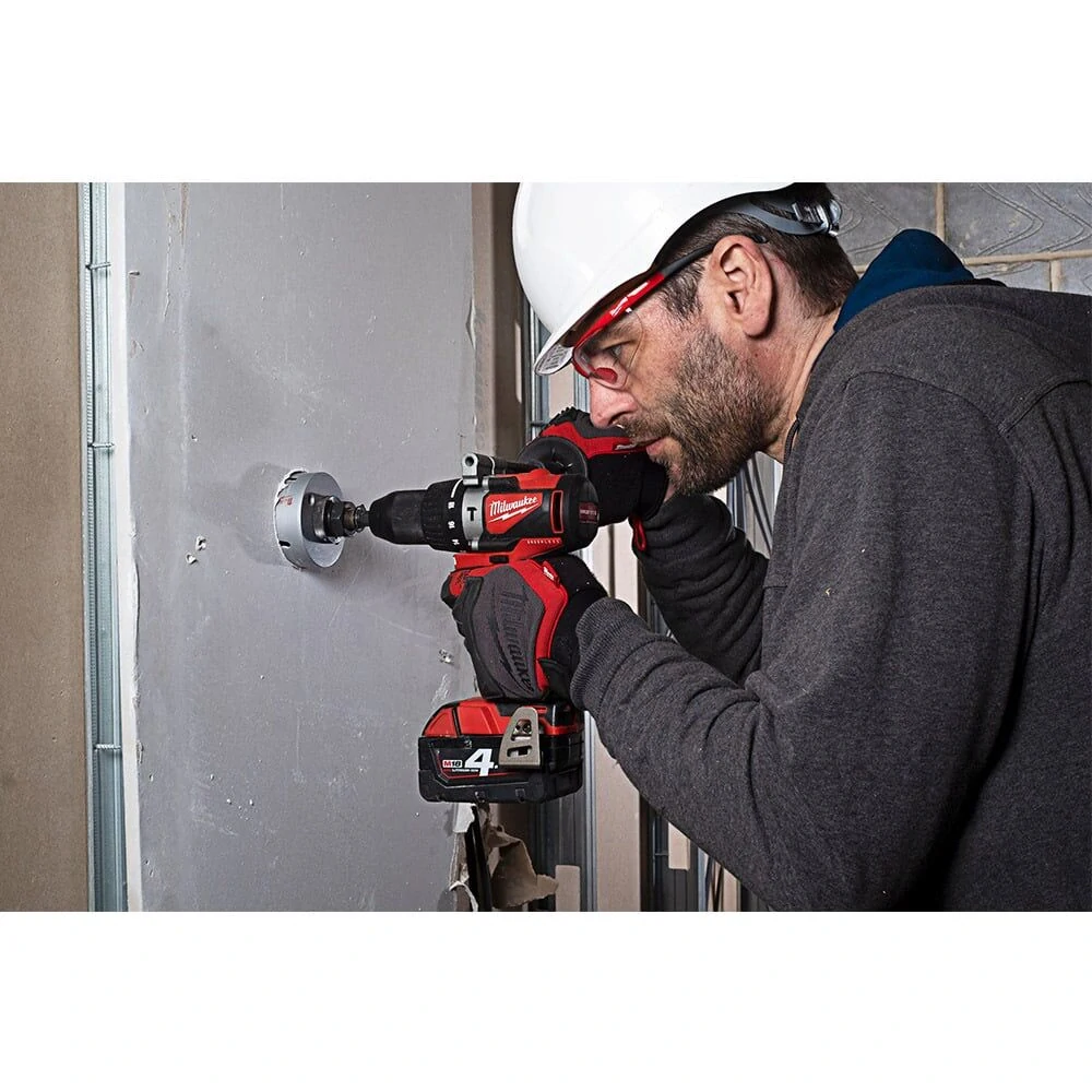 Milwaukee M18 BLPD2-402C příklepová vrtačka 82 Nm