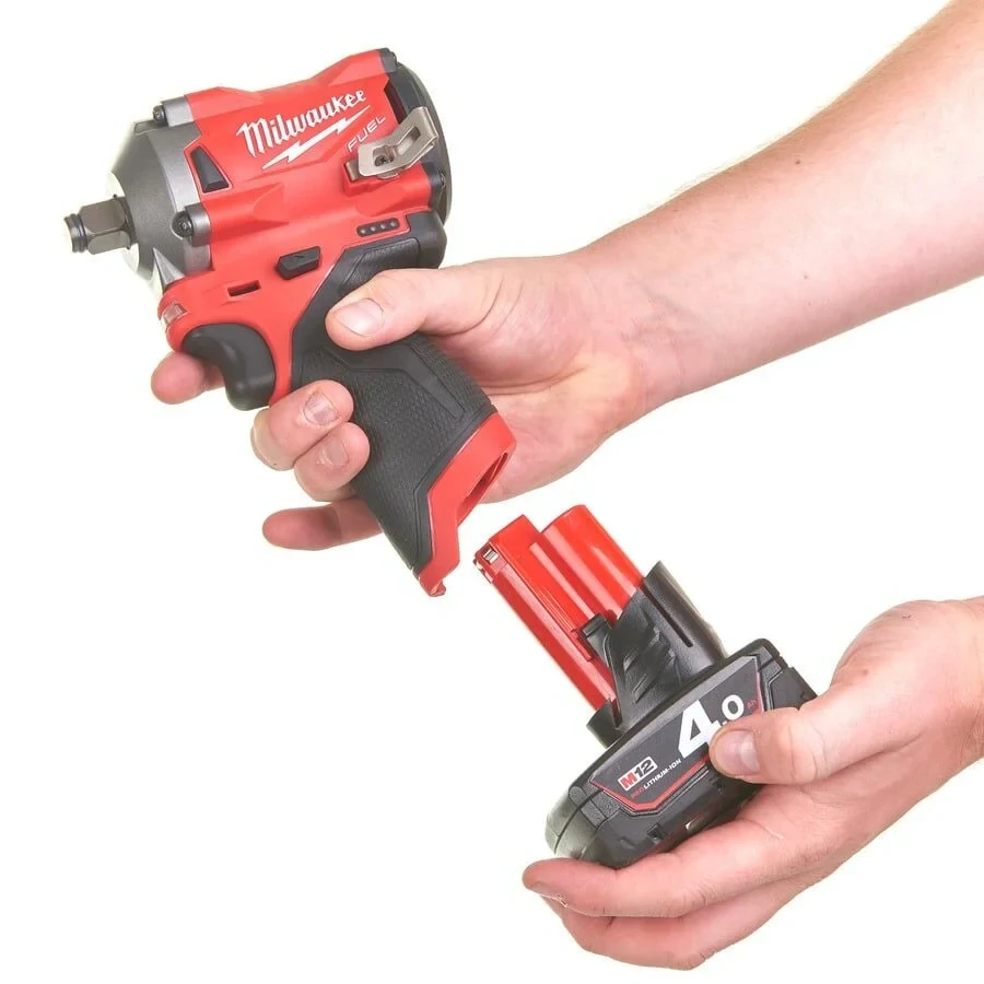Milwaukee M12FIWF12-422X FUEL 1/2" rázový utahovák