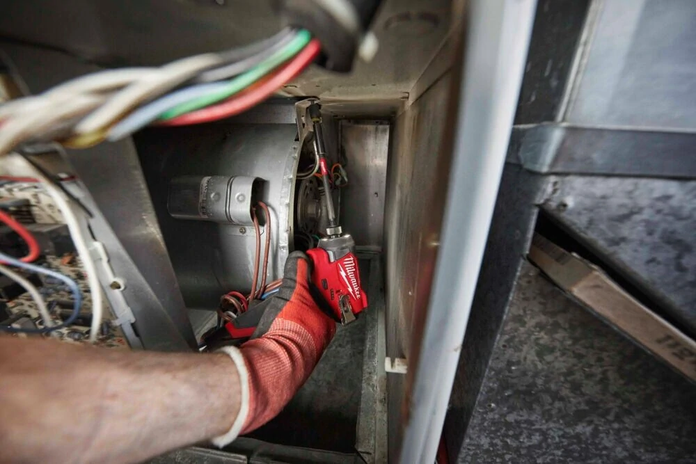 Milwaukee M12FID2-0 FUEL™ 1/4" Hex aku rázový utahovák