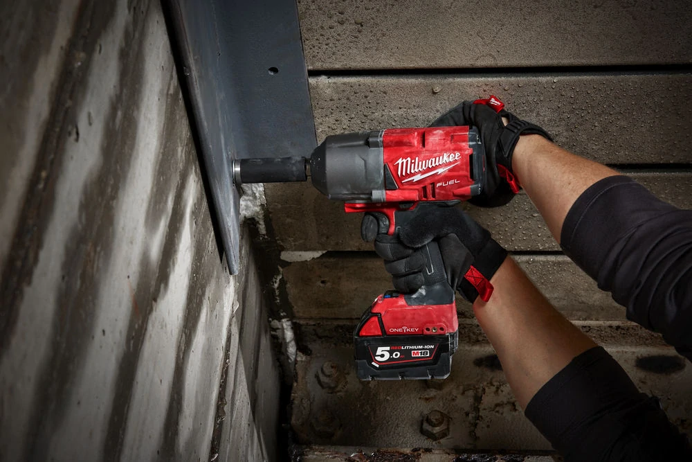 Milwaukee M18 FHIWF12-0X rázový utahovák 1/2" 1898 Nm