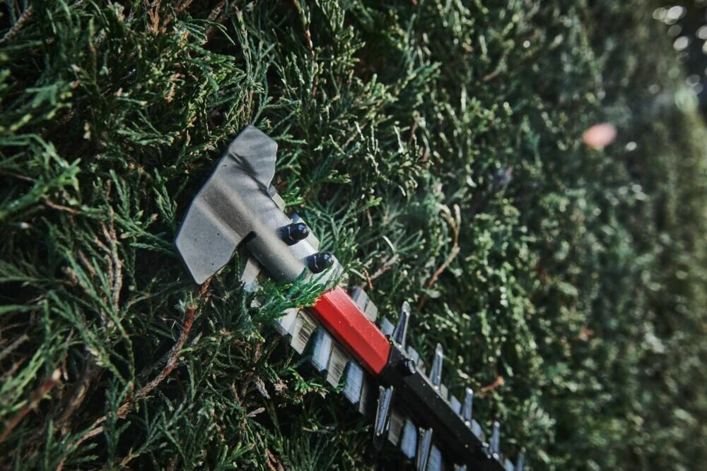 Milwaukee M18 FHET60-802 FUEL™ plotostřih 60 cm