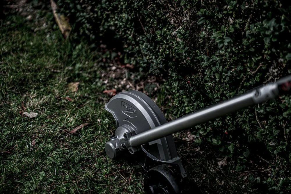 Milwaukee QUIK-LOK lemovačka trávníku 203 mm