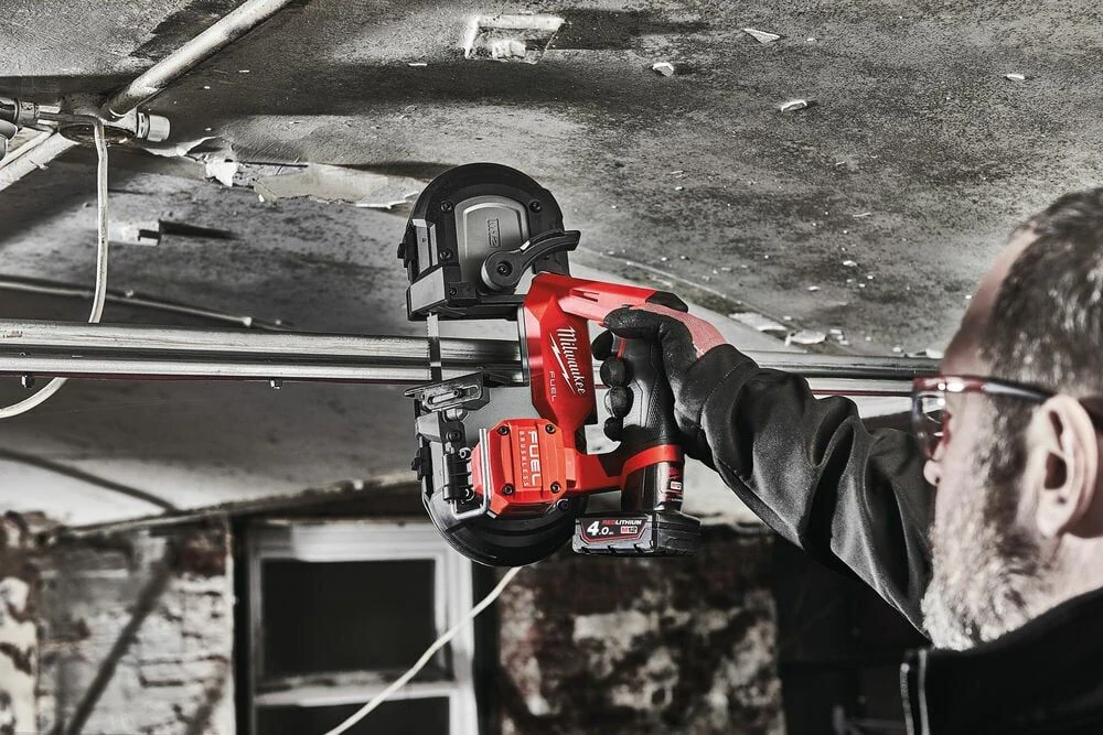 Milwaukee M12 FBS64-0C FUEL pásová pila