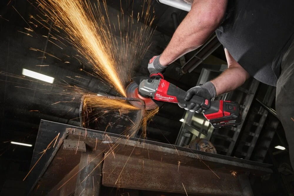 Milwaukee M18 FHSAG125XB2-0X úhlová bruska 125 mm
