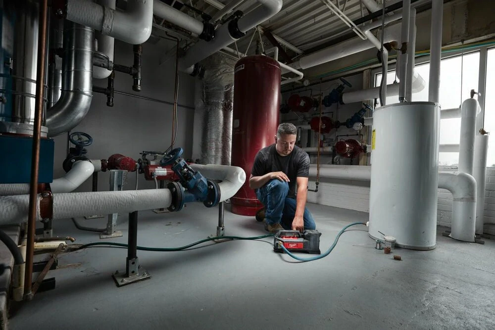 Milwaukee M18 BTP-0 aku přečerpávací pumpa
