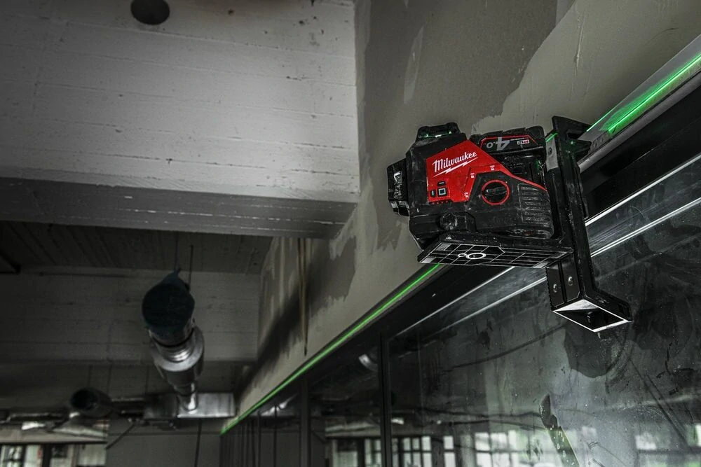 Milwaukee M12 3PL-401C zelený laser 3×360°