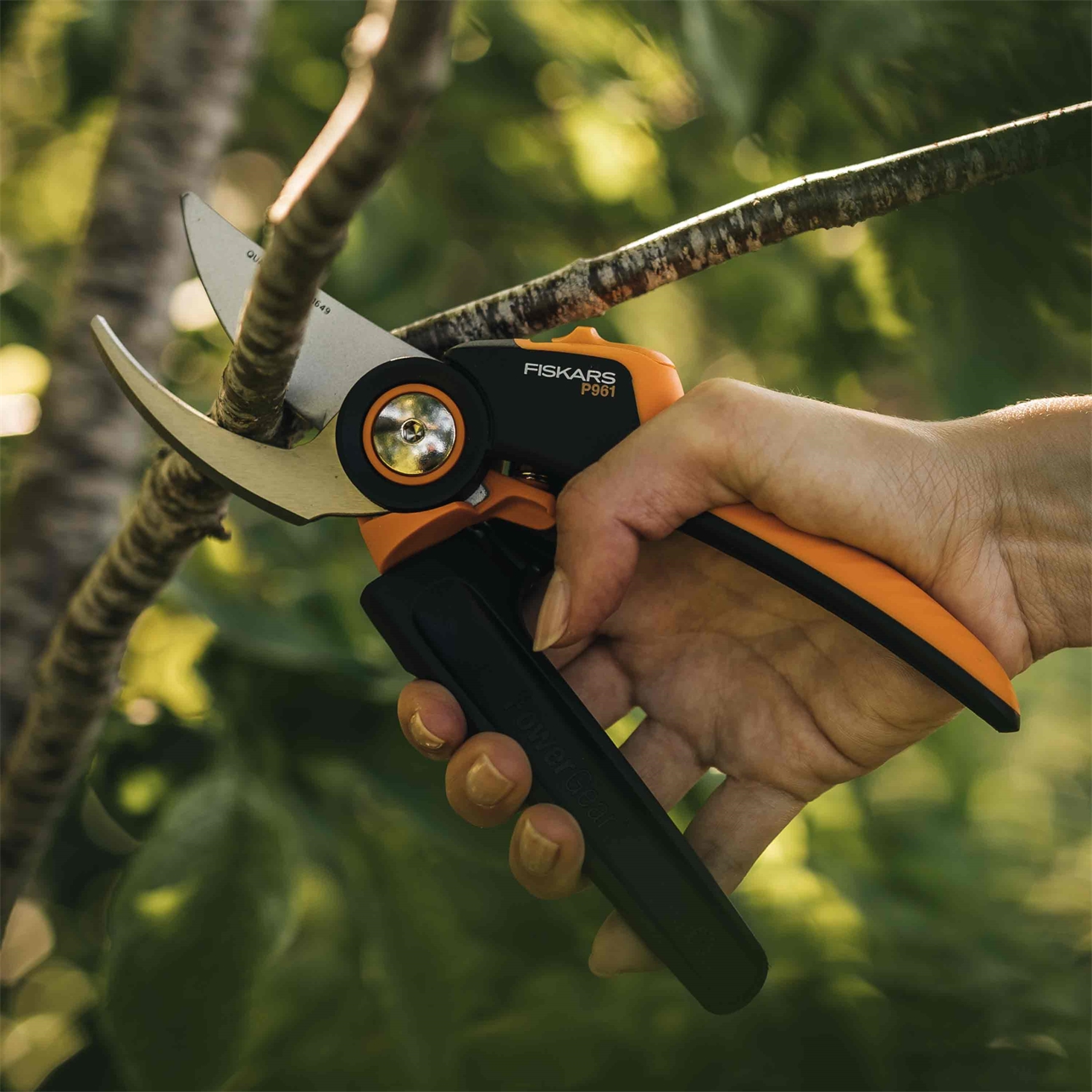 Zahradní nůžky X-series™, dvoučepelové (L) P961 Fiskars (1057175)