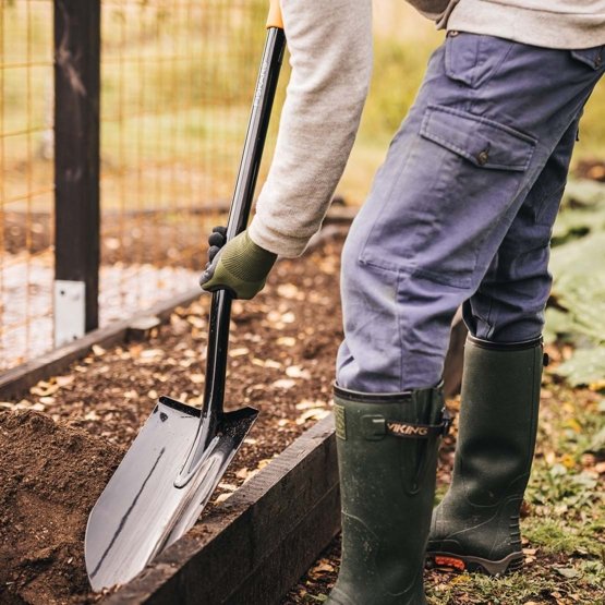 Rýč Fiskars Solid™+, XL čepel (prodloužená násada) (1067517)