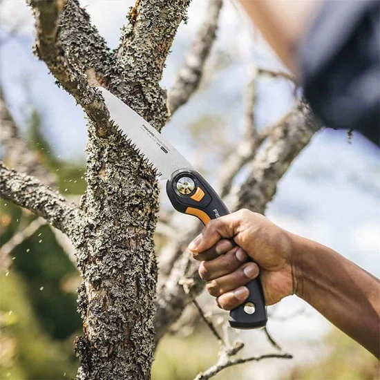 Skládací pila Fiskars Plus SW68 (1067552)